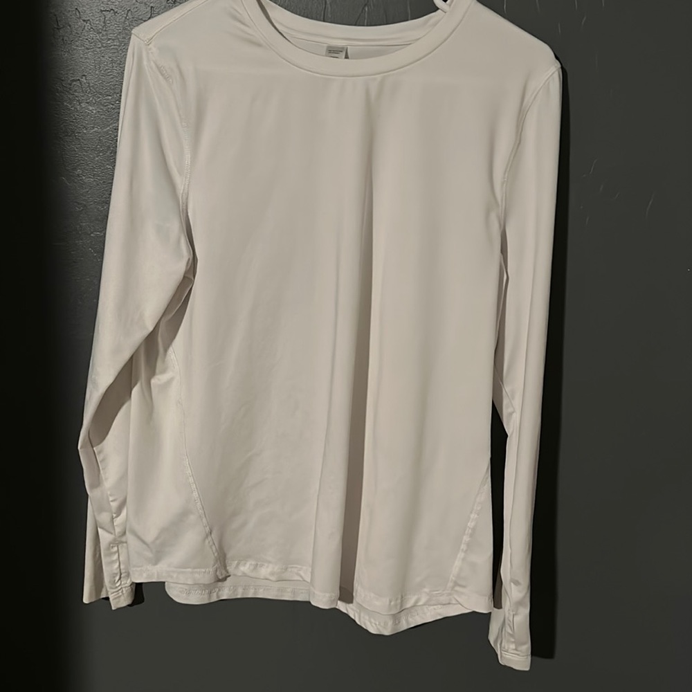 long sleeve women’s compression shirt